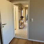 Charmante 3-schlafzimmer Mit Balkon In Appartement *