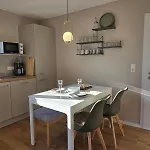 Charmante 3-Schlafzimmer Wohnung Mit Balkon In Loerrach Lörrach