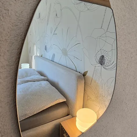 Charmante 3-schlafzimmer Mit Balkon In Apartmán Lörrach