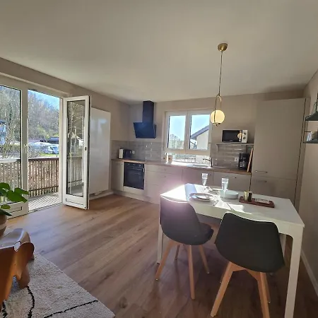Charmante 3-schlafzimmer Mit Balkon In Apartmán *