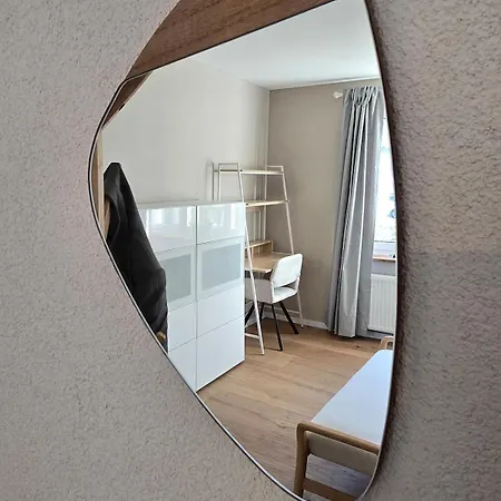 Charmante 3-schlafzimmer Mit Balkon In Apartmán Lörrach
